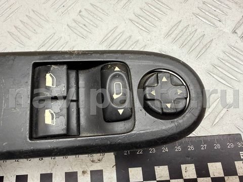 Блок управления стеклоподъёмниками Peugeot 308, 2010 г., OEM 96565186XT, арт. A44831, фото 2