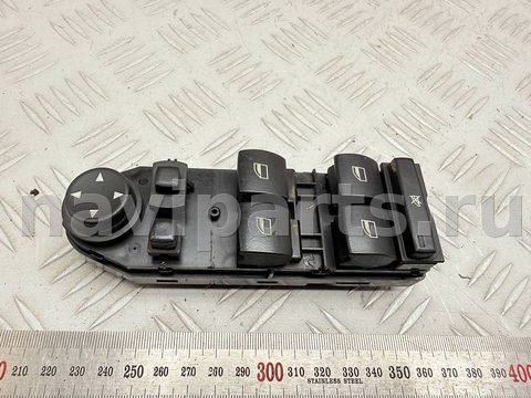 Новое BMW 5 E60/E61, 2005 г., OEM 6951910, арт. A50325