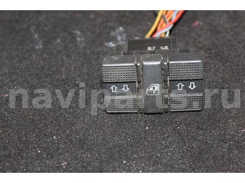 Новое Volkswagen Passat B4, 1995 г., OEM 3A0959855, арт. H682