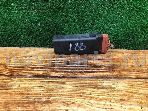 Новое Peugeot 106, 2001 г., OEM 73657302, арт. 91866415