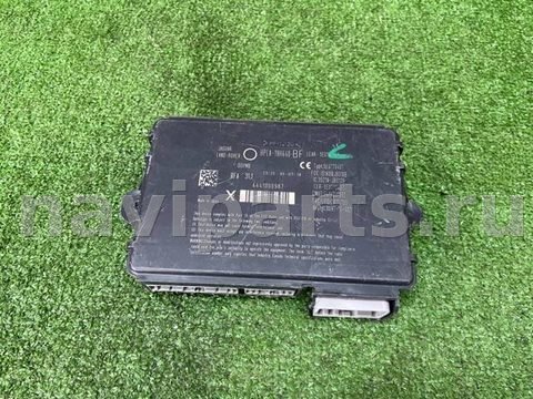 Новое Land-Rover Range Rover Velar L560, 2018 г., OEM LR083970, арт. 9228