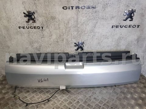Борт откидной Peugeot 3008, 2013 г., арт. 108910237