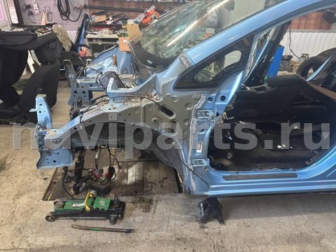 Четверть передняя левая Nissan Leaf, 2015 г., арт. 115240940