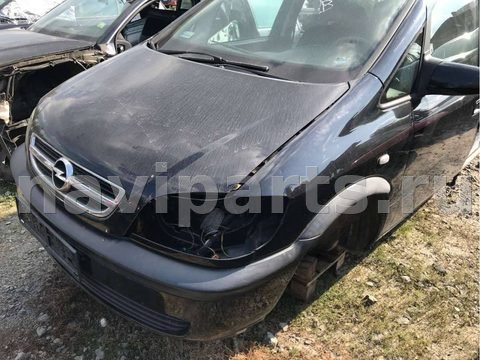 Новое Opel Zafira, 2003 г., арт. 64450000
