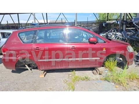 Новое Toyota Avensis Verso, 2001 г., арт. 80250092_3, фото 3