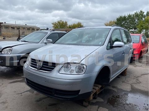 Новое Volkswagen Touran, 2004 г., арт. 43552513, фото 4