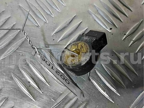 Датчик детонации Volkswagen Golf, 2000 г., OEM 030905377a, арт. 002106, фото 2