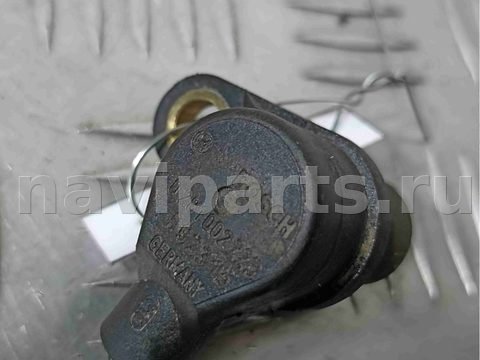 Датчик коленвала Volkswagen Passat, 2002 г., OEM 0281002223, арт. 016440, фото 3