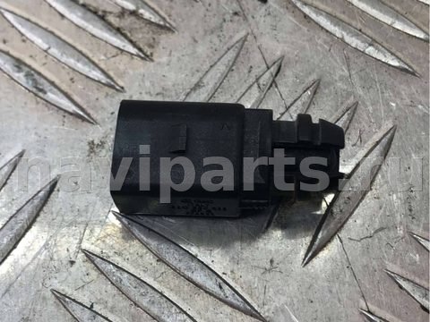 Датчик температуры Audi A8 D3, 2007 г., OEM 8Z0820535, арт. 85107933, фото 2