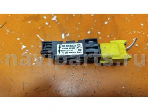 Новое Volkswagen Touareg, 2007 г., OEM 7L0909606D, арт. 01021928