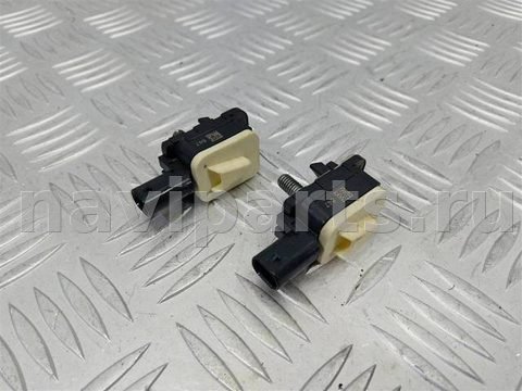 Новое Porsche Cayenne, 2010 г., OEM 7P0959354, арт. 18166