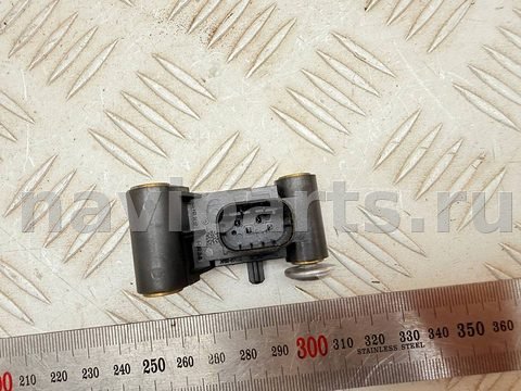 Датчик удара BMW 5 E60/E61, 2007 г., OEM 6977398, арт. A51434, фото 2