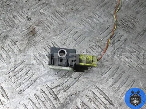 Датчик удара Mercedes ML W164, 2007 г., OEM 0038202926, арт. B00032036