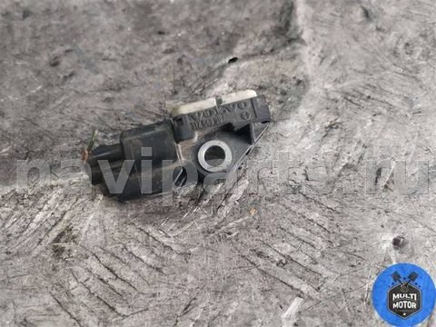 Датчик удара Volvo V70, 2010 г., OEM 31264396, арт. B00101089