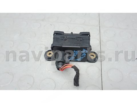 Новое Volkswagen Touareg, 2011 г., OEM 7p0907652, арт. 8BG32ZT01