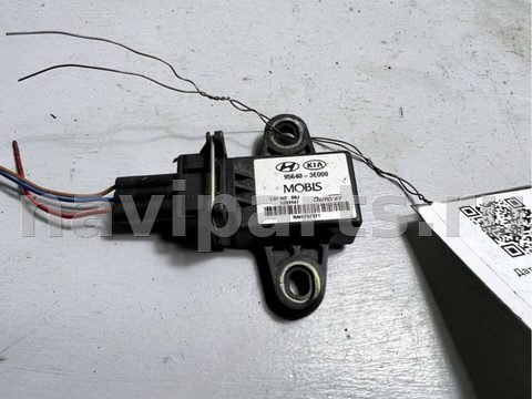 Новое Kia Sorento, 2005 г., OEM 956403E000, арт. B37408919