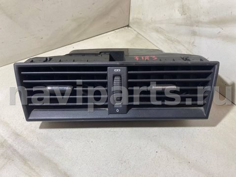 Дефлектор обдува салона Mercedes C W202, 1995 г., арт. 116150295
