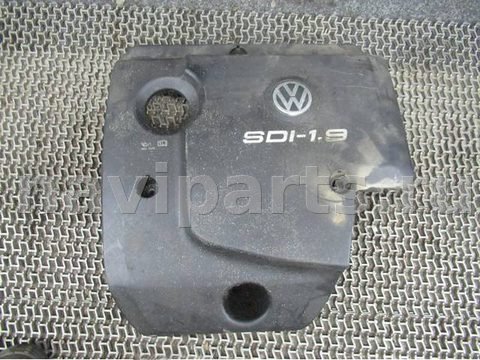 Декоративная крышка двигателя Volkswagen Golf, 1999 г., OEM 038103925l, арт. 0067536