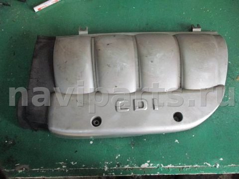 Декоративная крышка двигателя Mercedes C W203, 2001 г., OEM a6110101167, арт. 0090479
