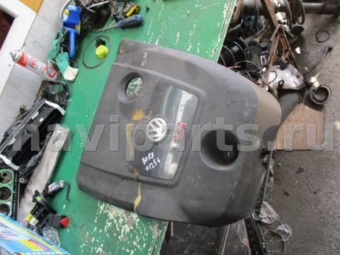 Декоративная крышка двигателя Volkswagen Bora, 2001 г., арт. 0112330