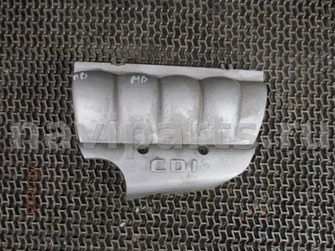 Декоративная крышка двигателя Mercedes C W202, 1997 г., OEM a6110100467, арт. 0121153