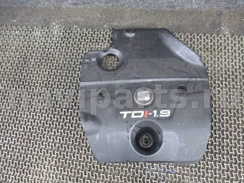 Декоративная крышка двигателя Seat Toledo, 2000 г., OEM 038103925e, арт. 0140044