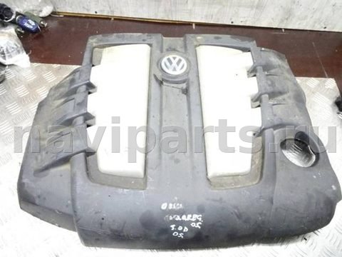 Декоративная крышка двигателя Volkswagen Touareg, 2005 г., OEM 059103925an, арт. 0163009