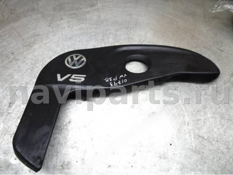 Декоративная крышка двигателя Volkswagen Passat, 1998 г., OEM 071103935s, арт. 0163728