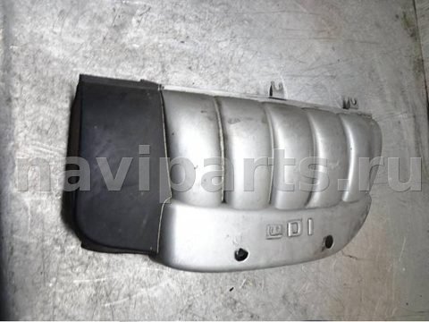 Декоративная крышка двигателя Mercedes ML W163, 2003 г., OEM a6120100767, арт. 0166377