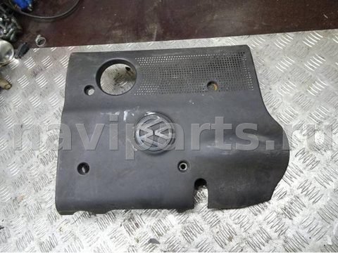 Декоративная крышка двигателя Volkswagen Passat, 1998 г., OEM 06b103935c, арт. 0169071