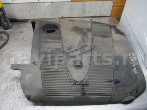 Декоративная крышка двигателя Mercedes C W203, 2003 г., арт. 0176199