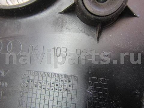 Декоративная крышка двигателя Audi Q5, 2010 г., OEM 06j103925m, арт. 0205746, фото 4