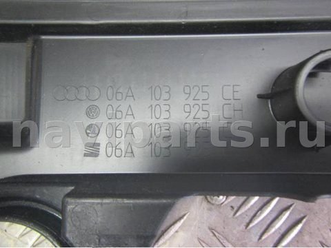 Декоративная крышка двигателя Audi A3, 2005 г., OEM 06a103925ce, арт. 0209758, фото 3