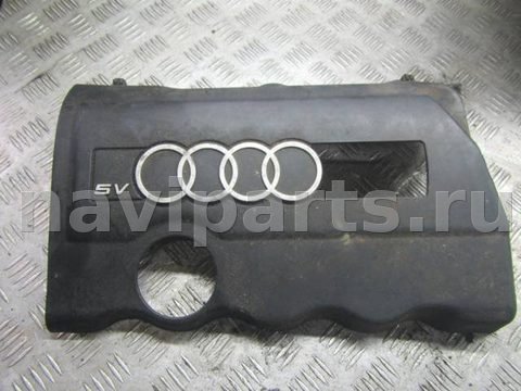 Декоративная крышка двигателя Audi A4, 1998 г., OEM 058103724c, арт. 0218402