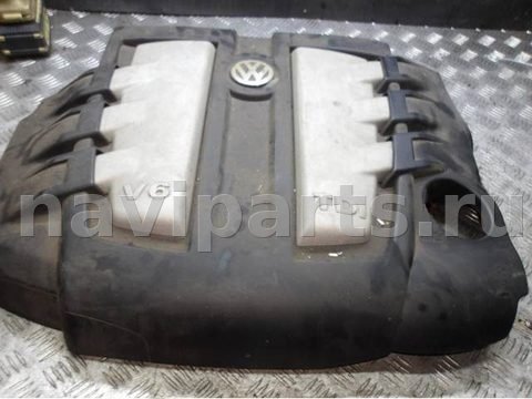 Декоративная крышка двигателя Volkswagen Touareg, 2003 г., OEM 059103925an, арт. 0223107