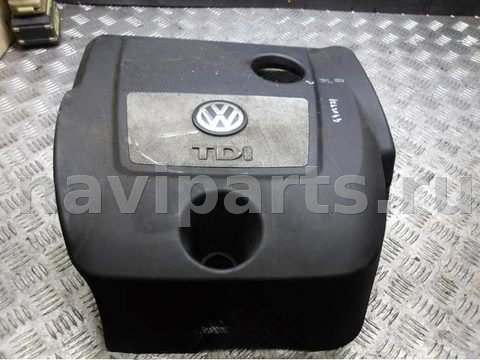 Декоративная крышка двигателя Volkswagen Golf, 2002 г., OEM 038103925ge, арт. 0228645