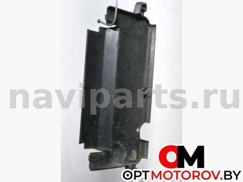 Декоративная крышка двигателя Mercedes Vito W638, 2003 г., OEM 6385240228, арт. 02760