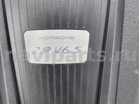 Декоративная крышка двигателя Porsche Macan, 2022 г., OEM 95B103925K, арт. 11494, фото 2
