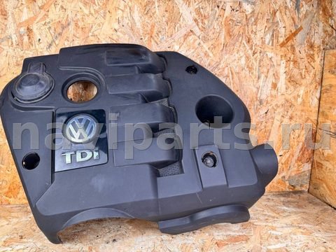 Декоративная крышка двигателя Volkswagen Passat B5, 2005 г., арт. 115742468