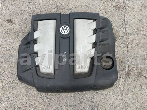 Декоративная крышка двигателя Volkswagen Touareg, 2009 г., арт. 115818025