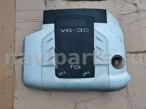 Декоративная крышка двигателя Audi Q7 4L, 2006 г., OEM 4L0103925, арт. 17268.H924