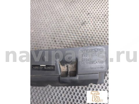 Декоративная крышка двигателя Volvo V70, 2006 г., OEM 30757533, арт. 4370_2, фото 2