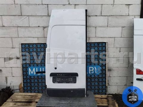 Дверь задняя распашная левая Renault Master, 2015 г., арт. 00100150