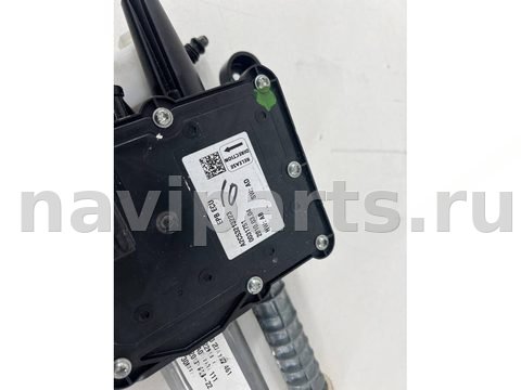 Электроручник Maserati Quattroporte, 2013 г., OEM 0204207461, арт. 12440, фото 2