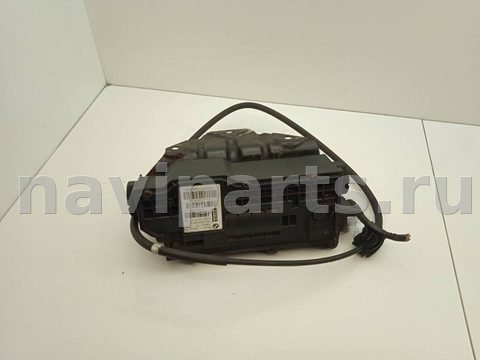Новое BMW X5 E70, 2013 г., OEM 6850289, арт. 242-34