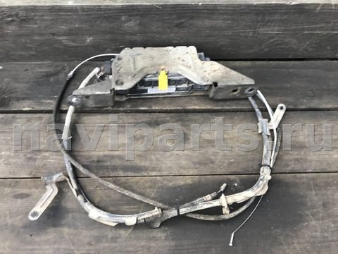 Новое Renault Laguna, 2007 г., OEM 8200498693, арт. 24550860