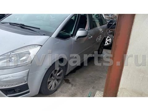 Новое Citroen C4 Grand Picasso, 2011 г., арт. BEP07QH01, фото 9