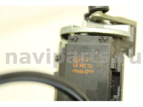 Новое Volkswagen Golf, 2000 г., OEM 1J5962103, арт. 106762975, фото 3