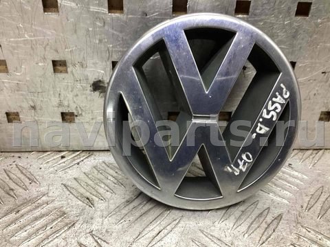 Новое Volkswagen Passat B5, 1996 г., OEM 3B0853601A, арт. A792075