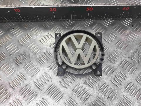 Новое Volkswagen Passat B3, 1988 г., OEM 357853601E, арт. A832202